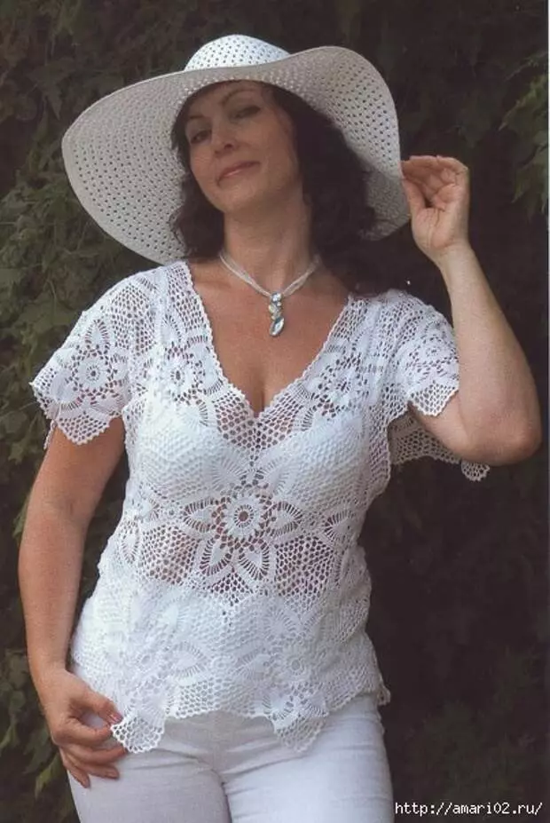 Blouse e tšoeu ea Crochet Clouse