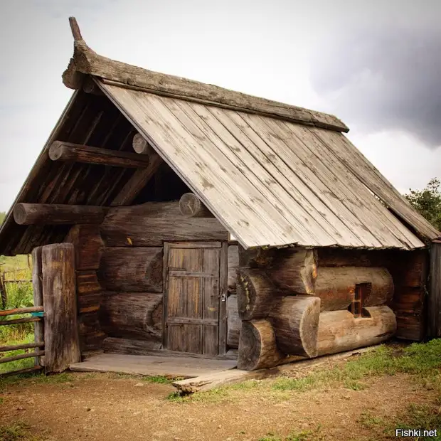 Edificios de eslavos ... produtos por 150-200 anos