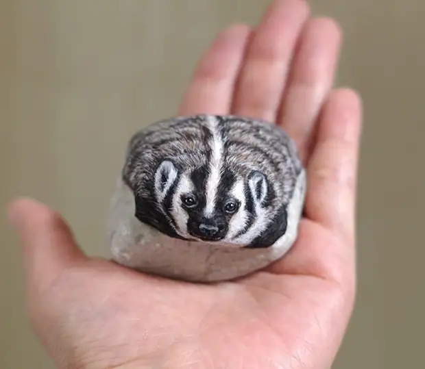 นี่เป็นเพียงเวทมนตร์: ญี่ปุ่นทำให้หินในสัตว์ที่มีเสน่ห์ศิลปะหินอ่อน ๆ การวาดภาพญี่ปุ่น
