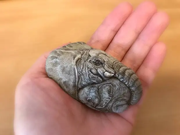 นี่เป็นเพียงเวทมนตร์: ญี่ปุ่นทำให้หินในสัตว์ที่มีเสน่ห์ศิลปะหินอ่อน ๆ การวาดภาพญี่ปุ่น