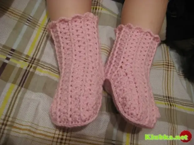 Kelas Master untuk Knit Kaus Kaki Crochet