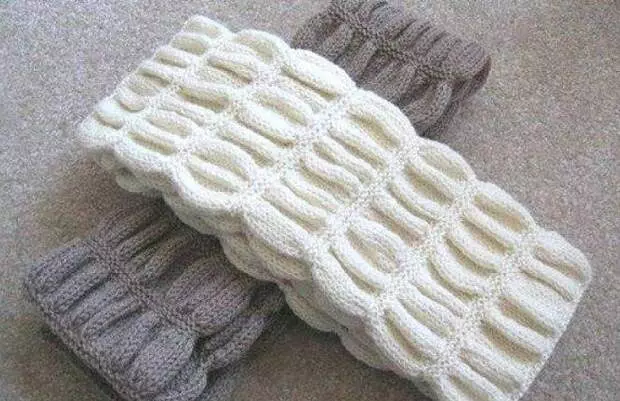 Knitted Scarf "Accordion"