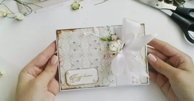 Scrapbooking - Nədir, görünüş tarixi, zəruri materiallar, üslublar, texnikalar və fikirlər