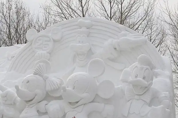 Snow Sculptures (53 fotoj)
