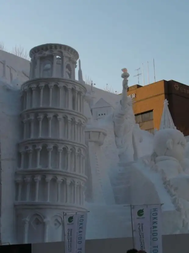 Snow Sculpturas (53 fotoj)