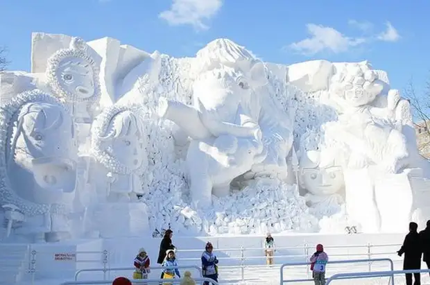 Ama-Snow Sculptures (izithombe ezingama-53)