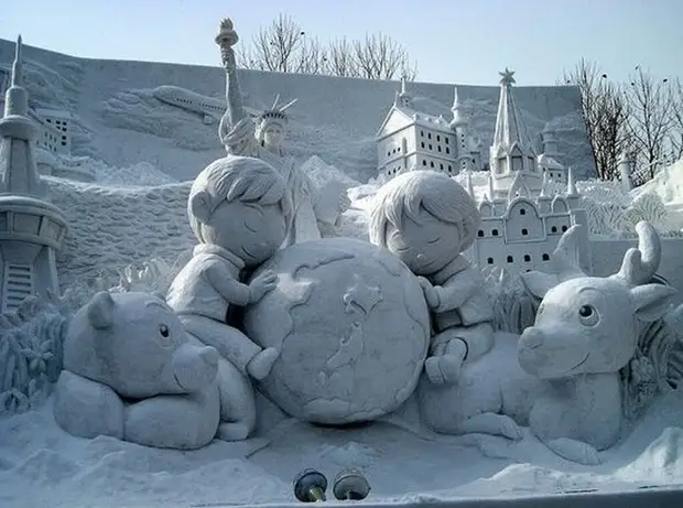 Snježne skulpture (53 fotografije)
