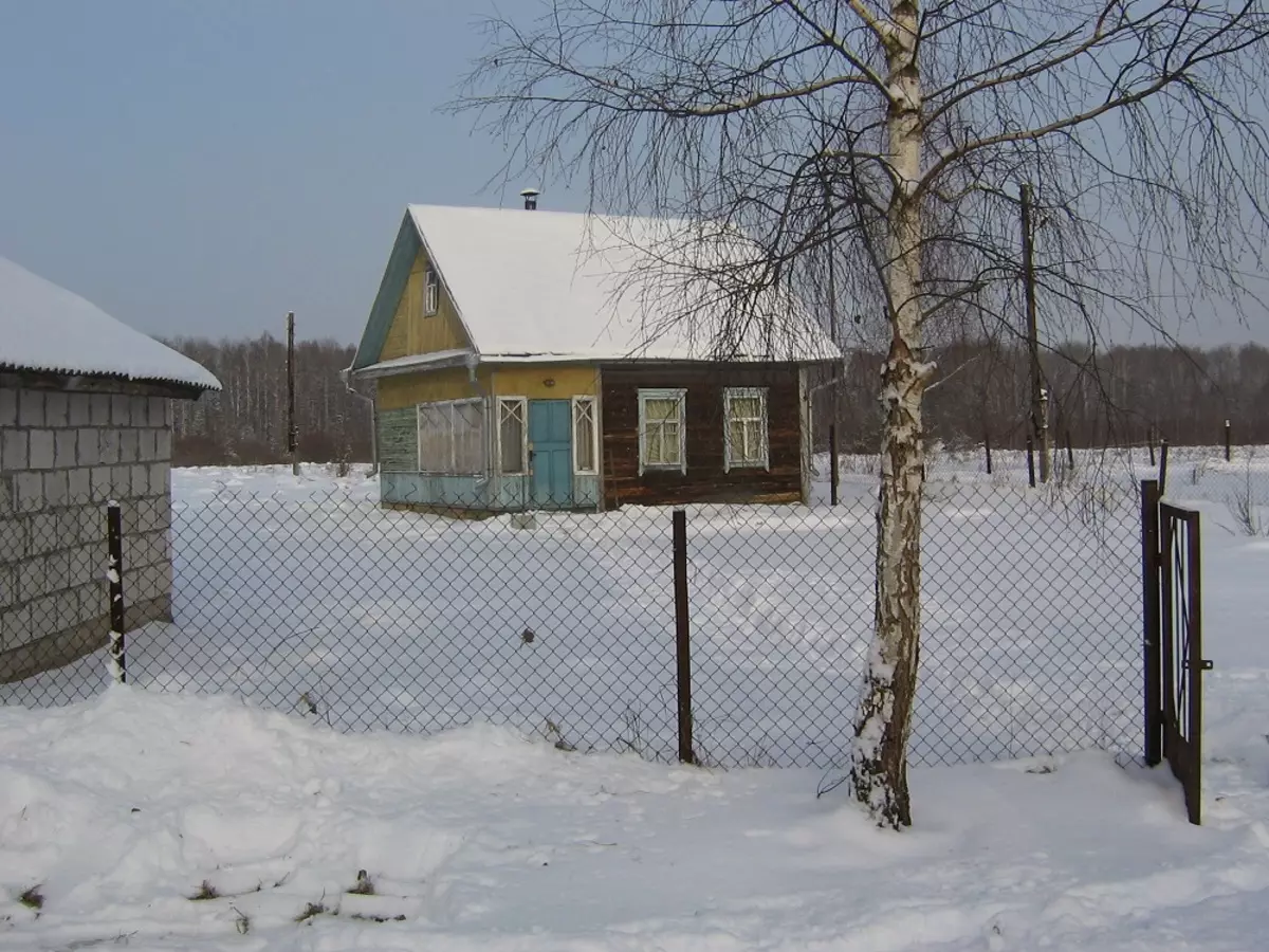 "Alteració del comtat": com una cabana en una zona abandonada a la reserva forestal es va convertir en una casa acollidora