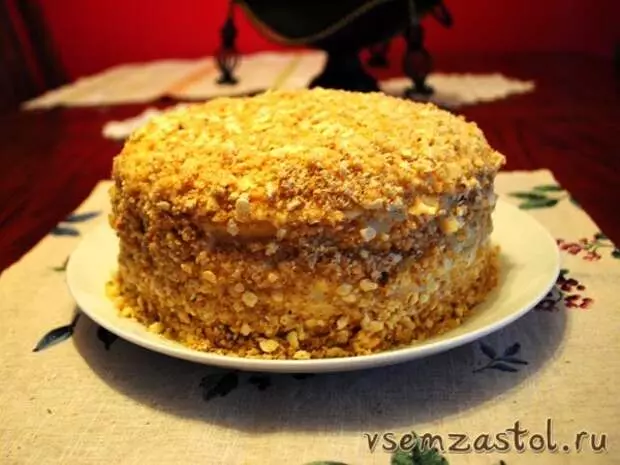 Cake "Napoleó" en una paella durant mitja hora