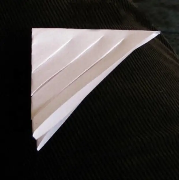 Flocos de papelão volumétricos de papel com suas próprias mãos: instruções passo a passo