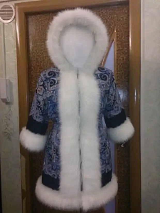 Creating a Winter Jacket "Russian Style" from a Pavloposad Ratcher