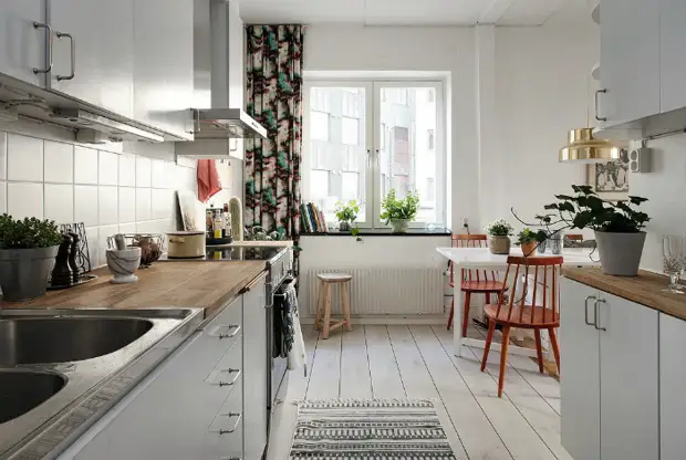 Cucina leggera in stile scandinavo.