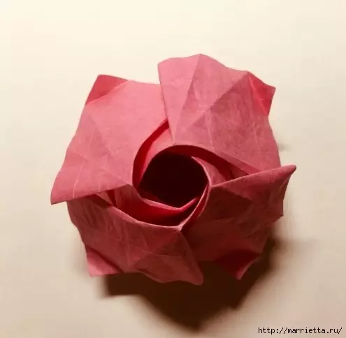 Rose fil Origami tal-Karta (9) (495x484, 88KB)