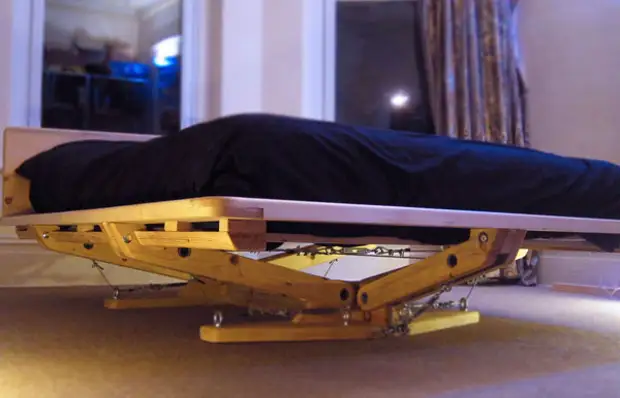 How to make a modern bed soaring in the air