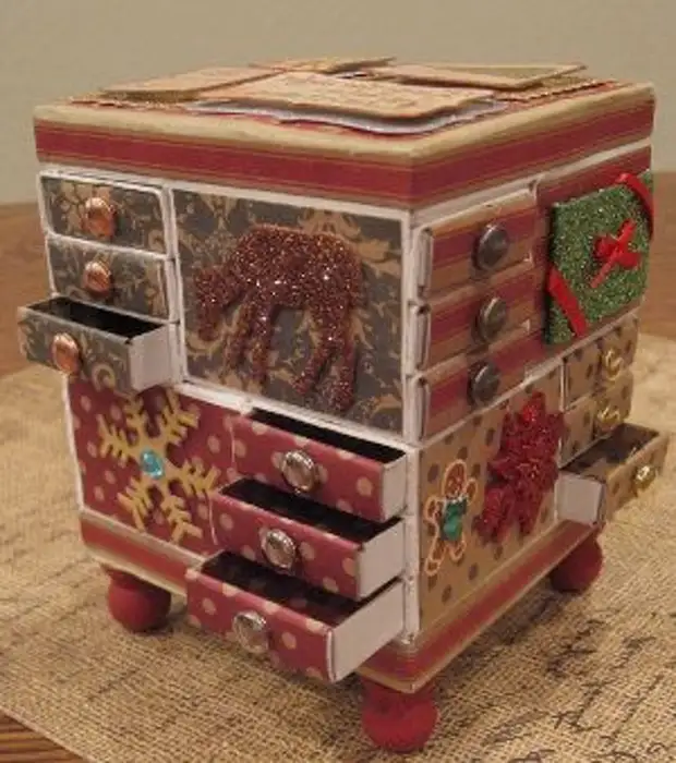 Casket with compartments