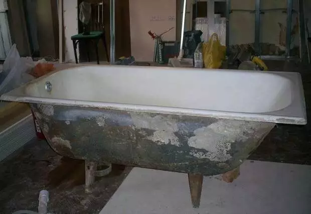 Cast iron bath