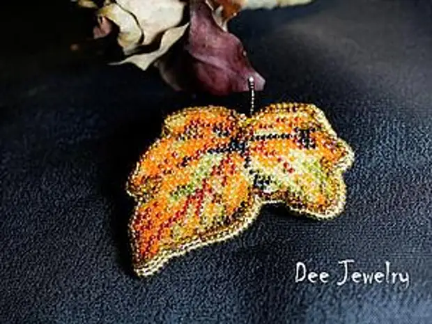 Garts By Partbounery Beads Brooch