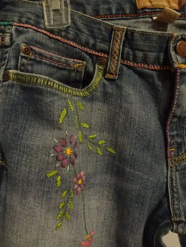 Bocho-jeans - wijziging met haar eigen handen
