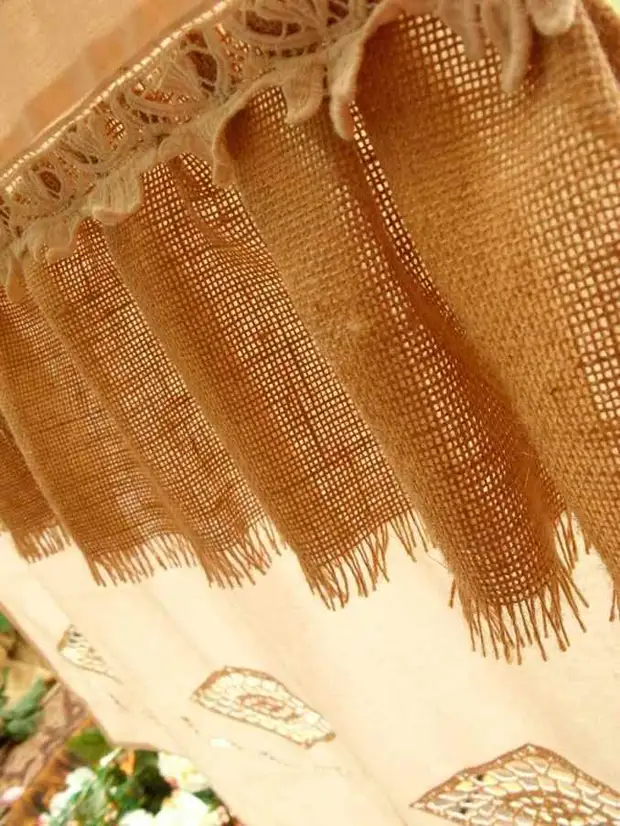 Burlap Curtains: Mma, ịdị mfe na nkasi obi na foto 35