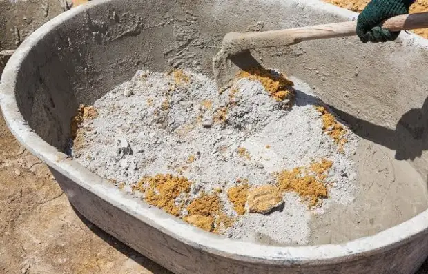 Hoe de originele kom van beton te maken om het land te versieren