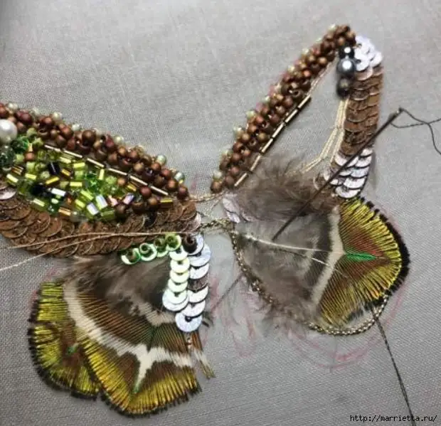 Brooch «Butterfly» ֆրանսիական ասեղնագործության տեխնիկայում