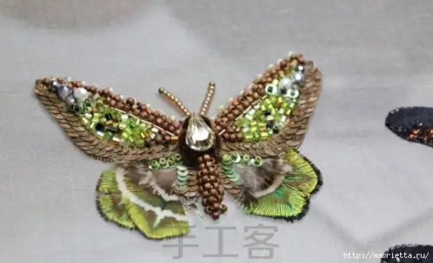 ফরাসি সূচিকর্ম কৌশল মধ্যে brooch 