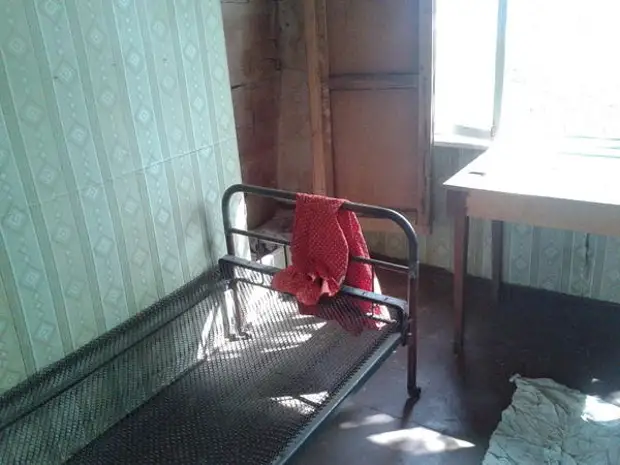السرير الربيع USSR.