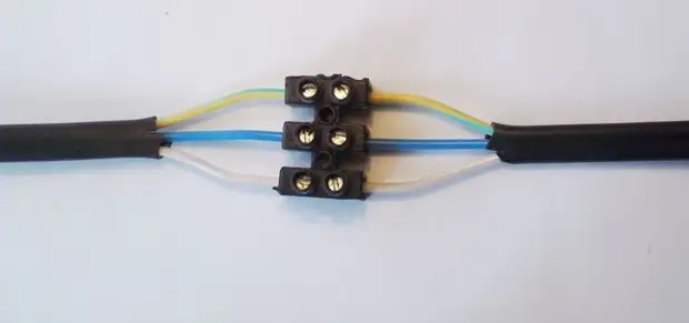 Wire Connection 220, terminals, skuon, draden, elektricien