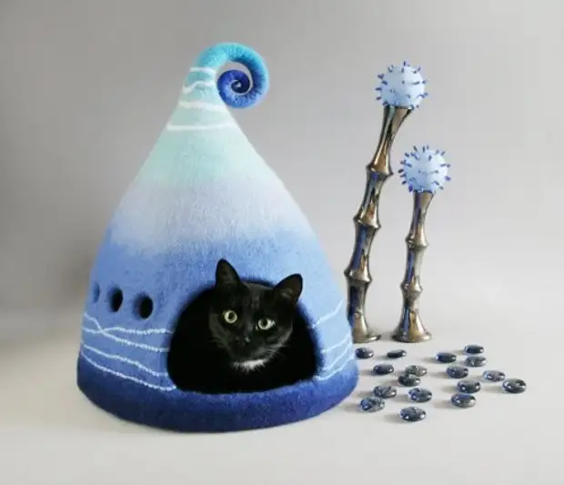 Casas mágicas de fieltro por gatos