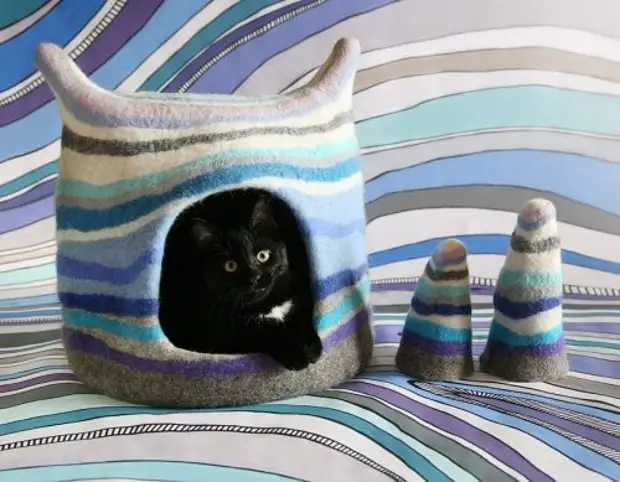 Casas máxicas de feltro por gatos