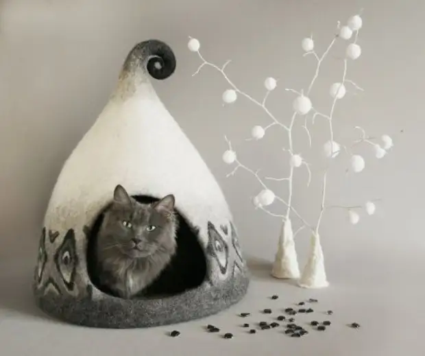 Магически къщи от филц за котки