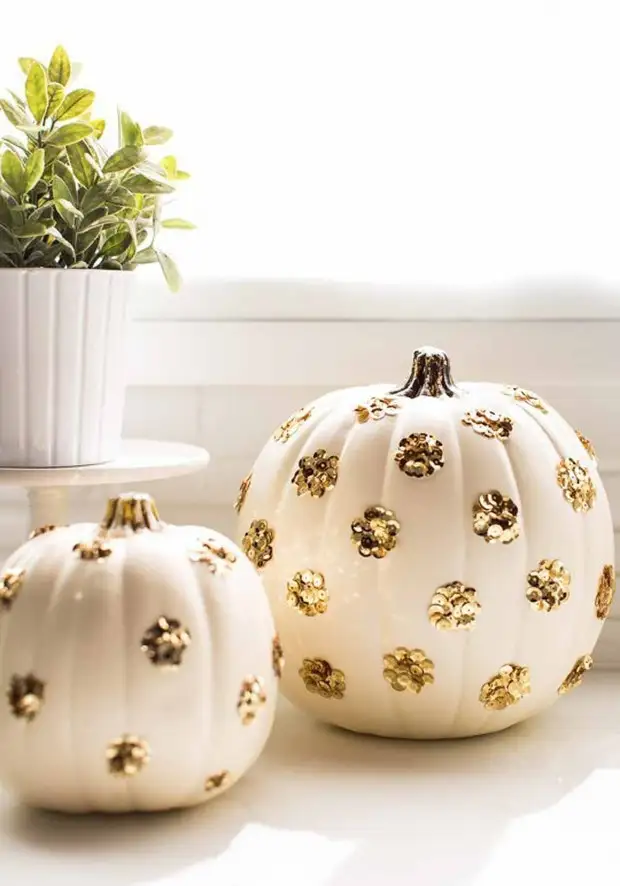 Pumpkin Decor kini mismo: 10 Yano ug matahum nga mga ideya