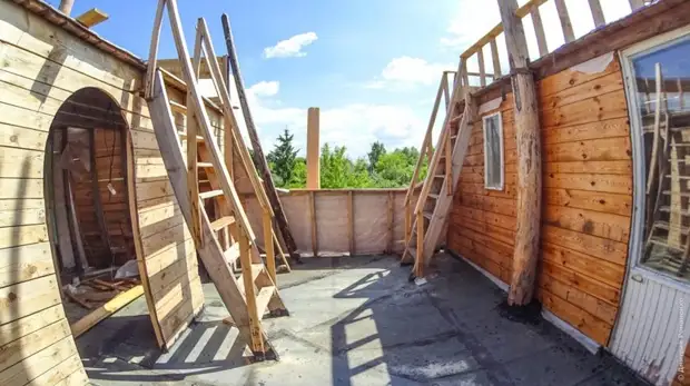 Un rezident al satului este construirea în zona de țară a Galeon Valery Kick, Galeon, Dacha, Do, satul, construcția