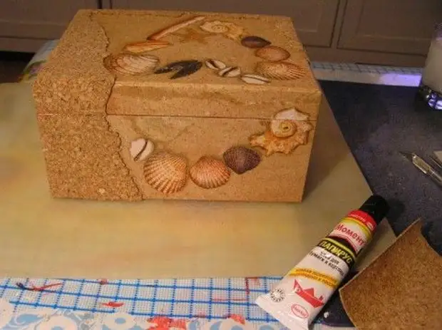 Cork substrate sa mga dekorasyon item