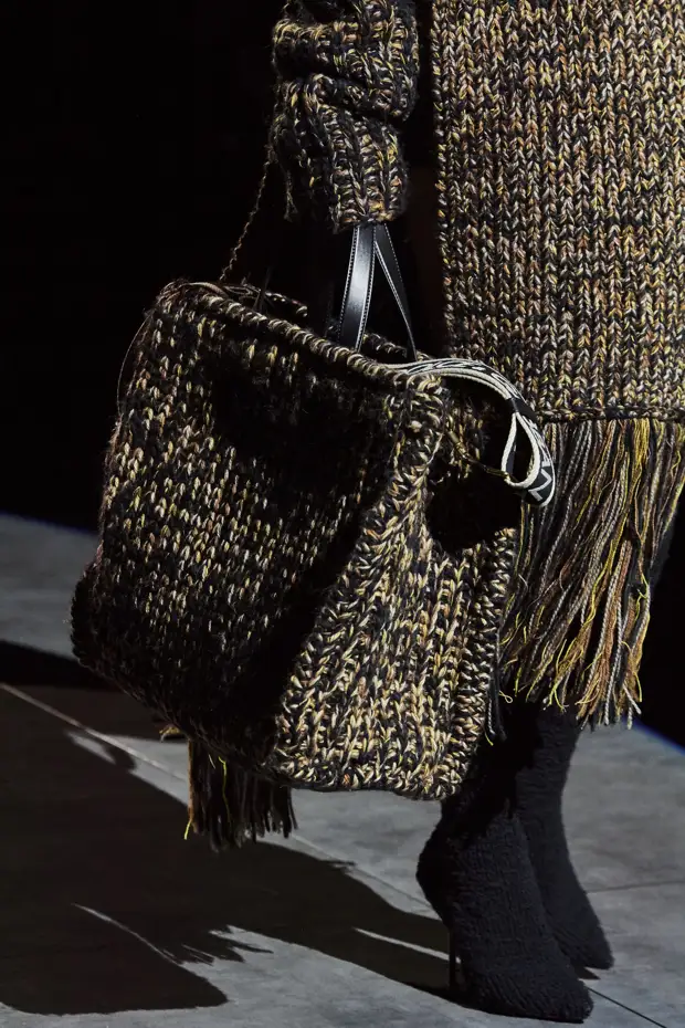 Fashionable Niniting Dolce & Gabbana Bags 2020-2021.