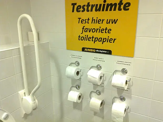 Tualete Dānijas lielveikalā, kur var pārbaudīt tualetes papīru, kas ir pārdošanā, ir nestandarta, oriģināls, problēmas, risinājumi