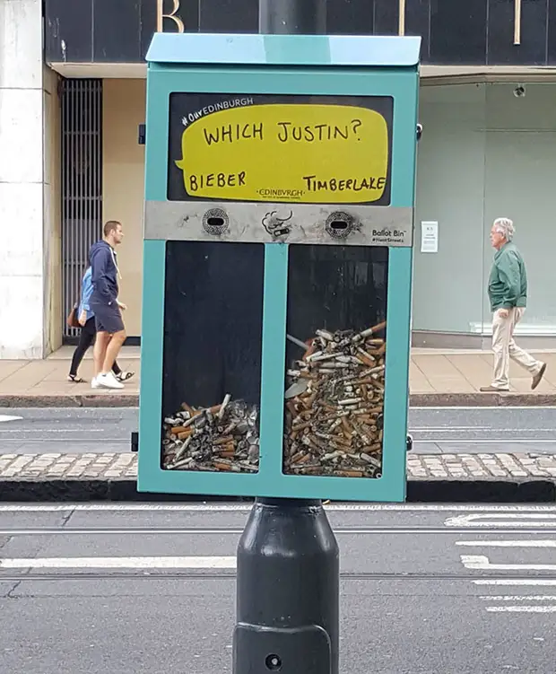 Public Urn Edinburgā, kur jūs varat balsot cigareti. Nav pārsteidzoši, ka tīrība valda apkārt! Nestandarta, oriģināls, problēmu risinājumi
