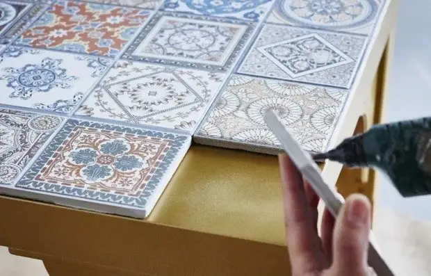 ¿Qué más puedes hacer con los azulejos: 10 ideas de decoración brillante?