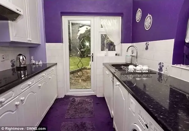 Maison violette, en Angleterre, design, à l'intérieur, dans des tons violettes