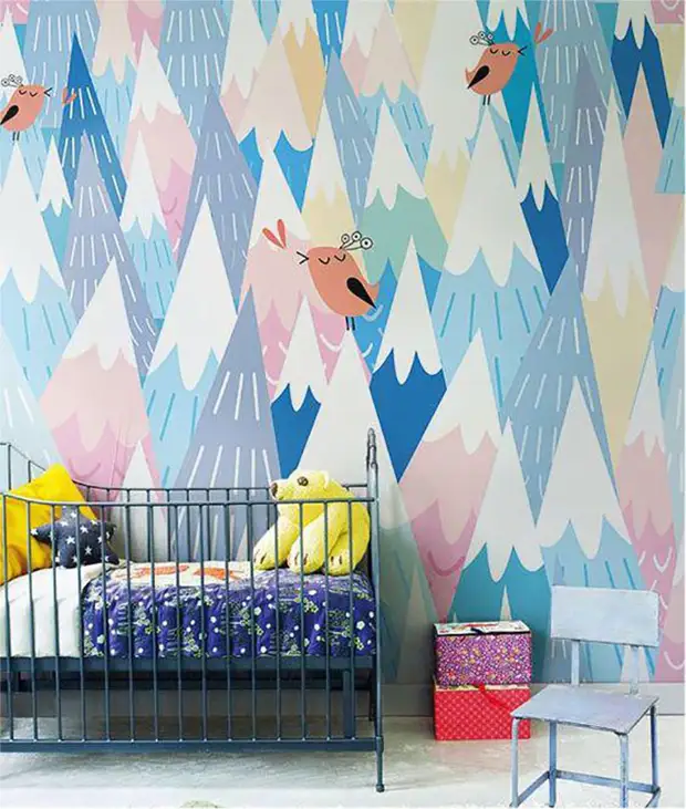 Çocuk odasının duvarlarının boyanması
