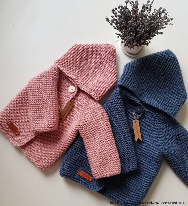 Comment attacher des aiguilles de tricot de cardigan confortables pour les enfants