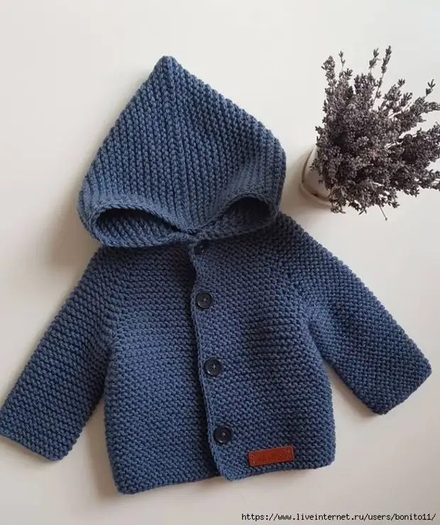 Comment attacher des aiguilles de tricot de cardigan confortables pour les enfants