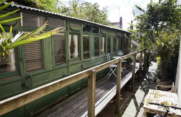 Från de gamla ruinerna i det 5-stjärniga hotellet: den eleganta omvandlingen av bilen 130-årig