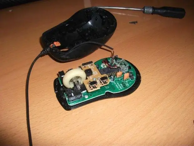 Mouse ușor de reglare a computerului