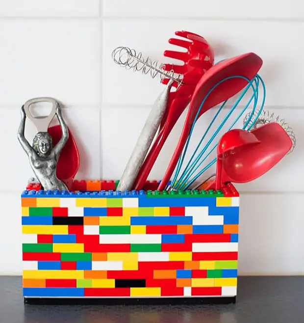 Držiteľ pre kuchynské nádoby Brilantné tipy, dizajnér, lego
