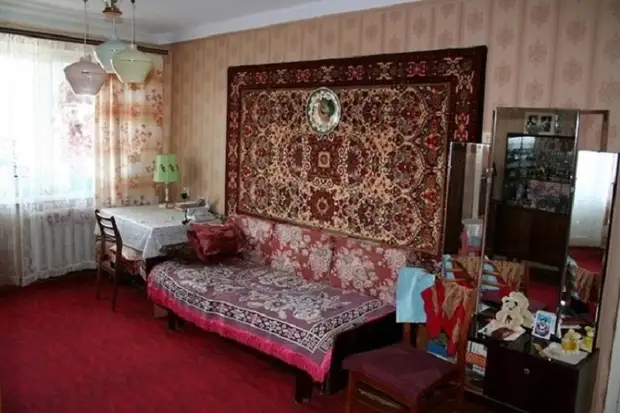 Ussr vam tag nrho ciaj sia! 35 interiors ntawm lub sijhawm kawg uas muaj nyob deb