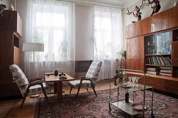 Ussr vam tag nrho ciaj sia! 35 interiors ntawm lub sijhawm kawg uas muaj nyob deb