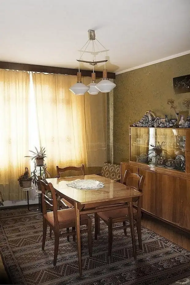 Ussr vam tag nrho ciaj sia! 35 interiors ntawm lub sijhawm kawg uas muaj nyob deb