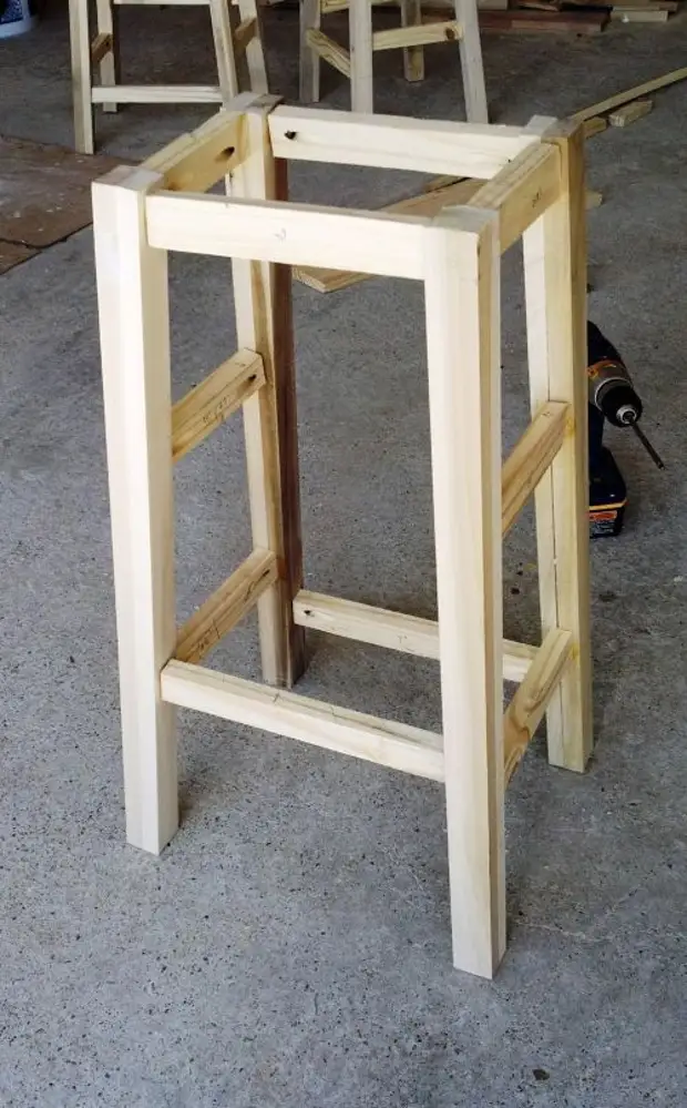 CHASSION Stool