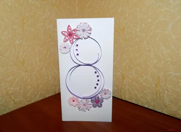 Esta classe master detalhada com uma foto e descrição vai dizer como fazer um cartão postal em 8 de março em uma técnica de quilling .. Foto №1